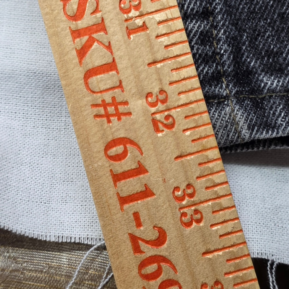 Levi Strauss & Co Mens 550 Jeans Black Wash Relaxed Fit Denim Size 32x30 - Picture 9 of 12